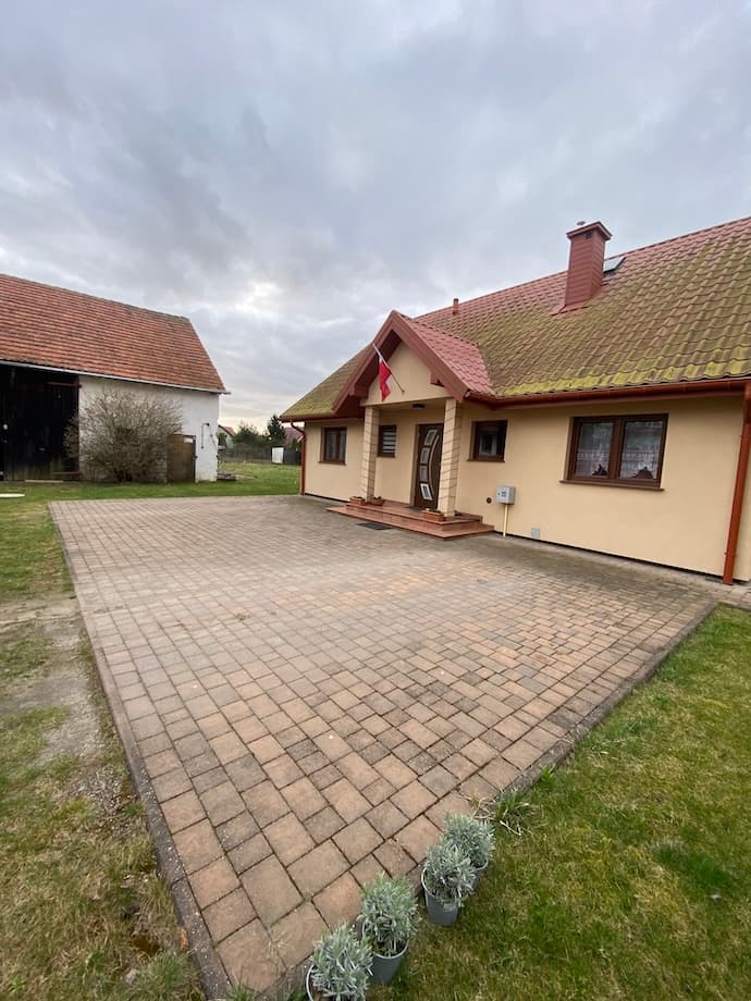 Czyszczenie kostki brukowej 11 przed realizacją