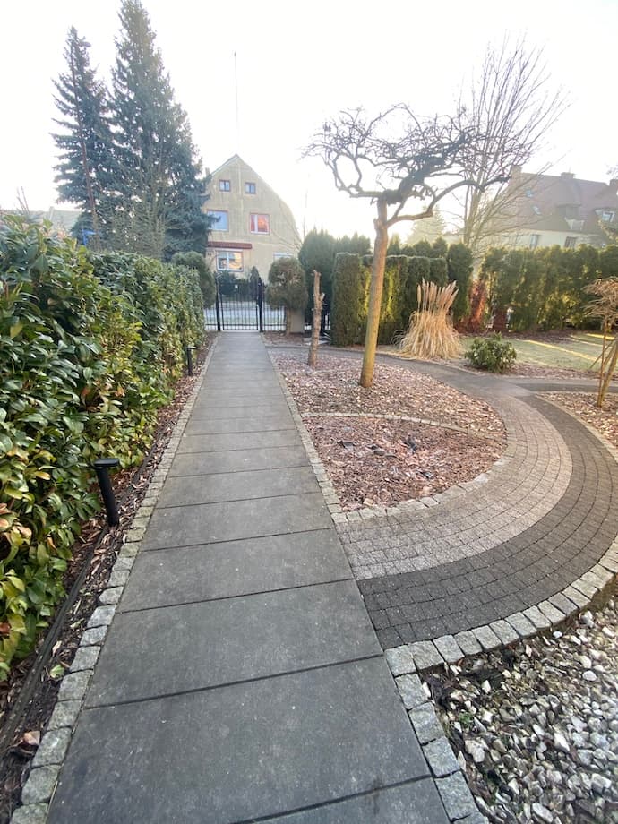 Czyszczenie kostki brukowej 12 przed realizacją