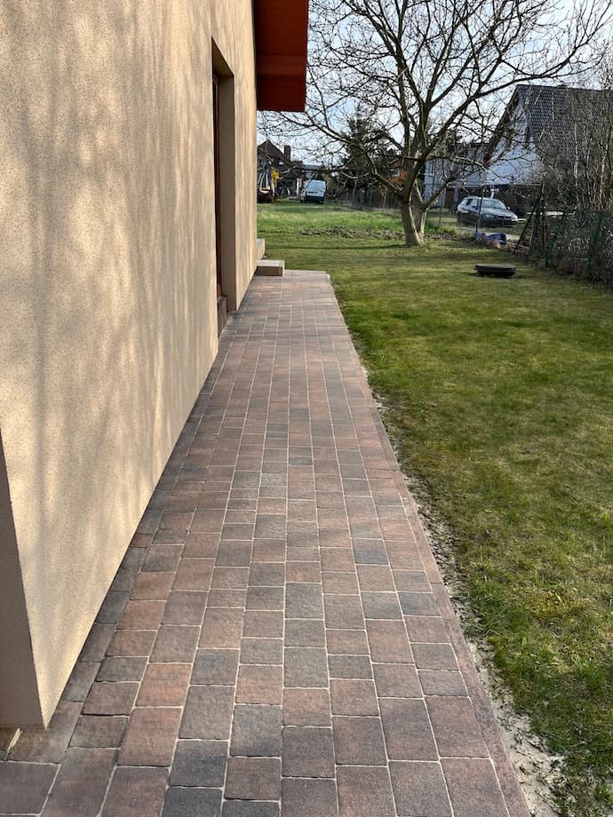 Czyszczenie kostki brukowej 2 po realizacji